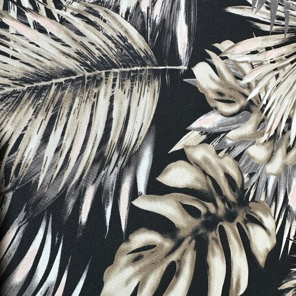 Palm Print Caftan | Jennafer Grace | One Size | Handmade in CA - Picture 5 of 6